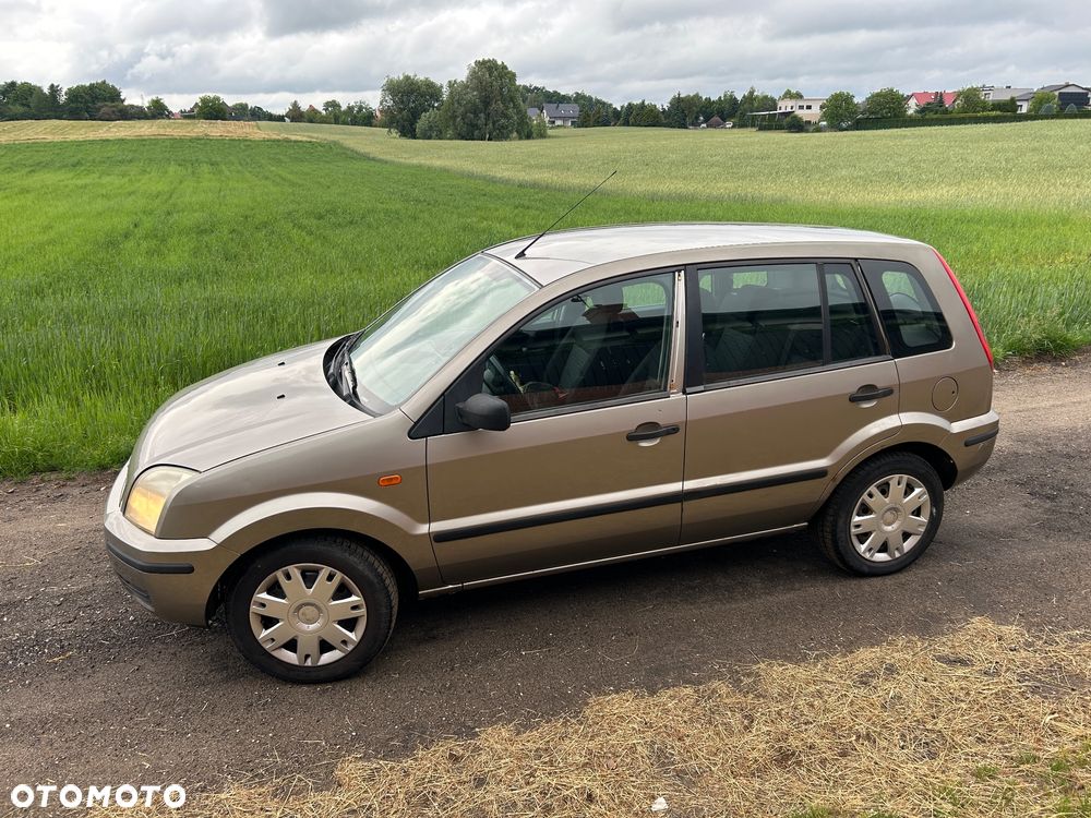 Ford Fusion - 3