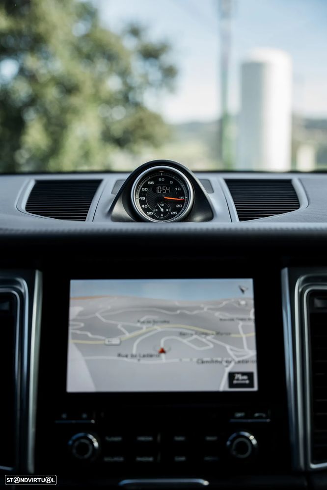 Porsche Macan S - 23