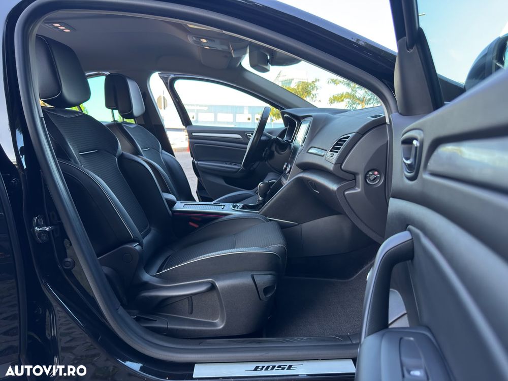 Renault Megane ENERGY dCi 110 EDC BOSE EDITION - 27