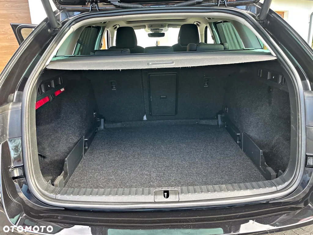 Skoda Octavia Combi 2.0 TDI DSG Exclusive Plus - 32