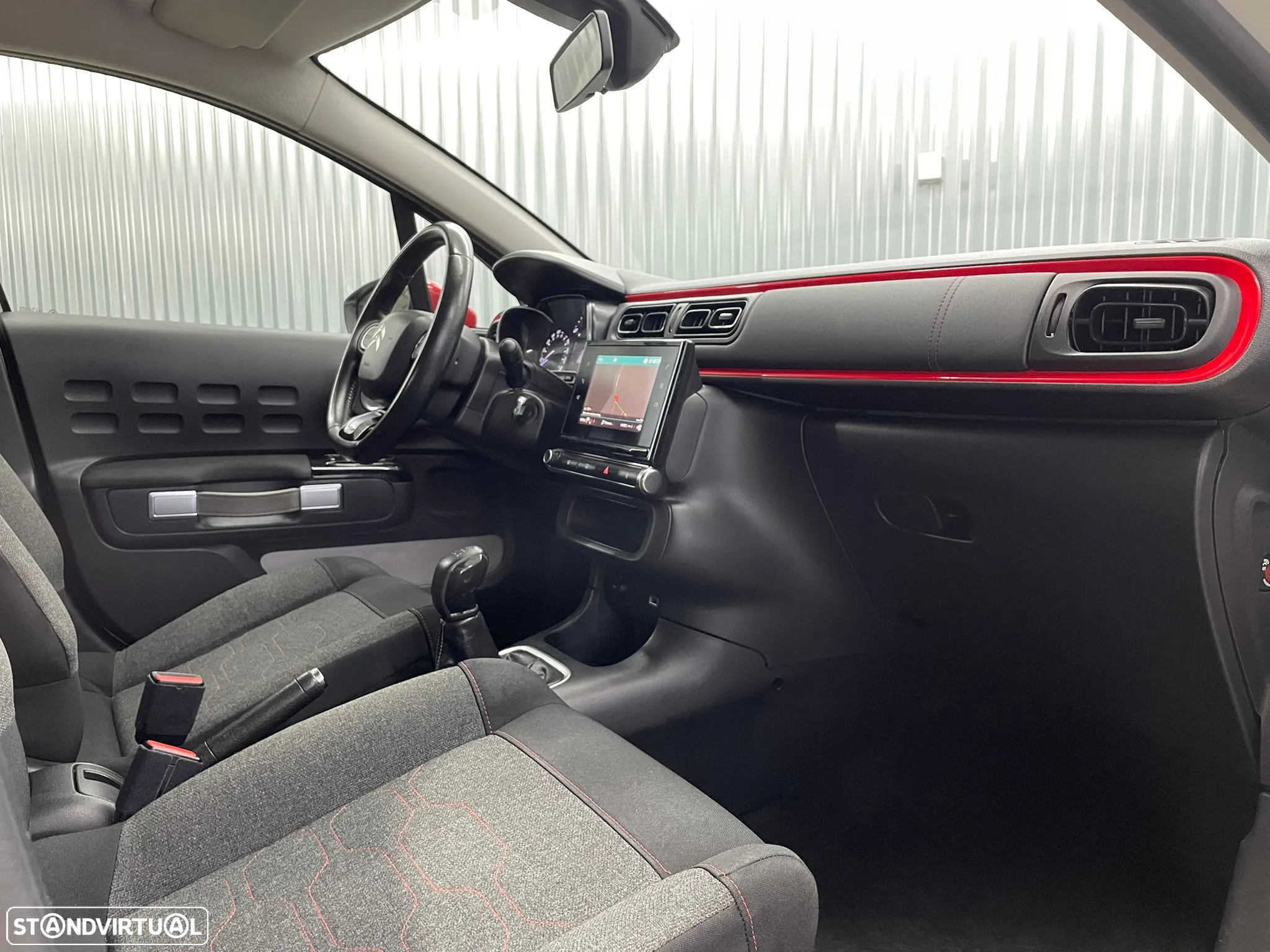 Citroën C3 1.2 PureTech Shine - 20