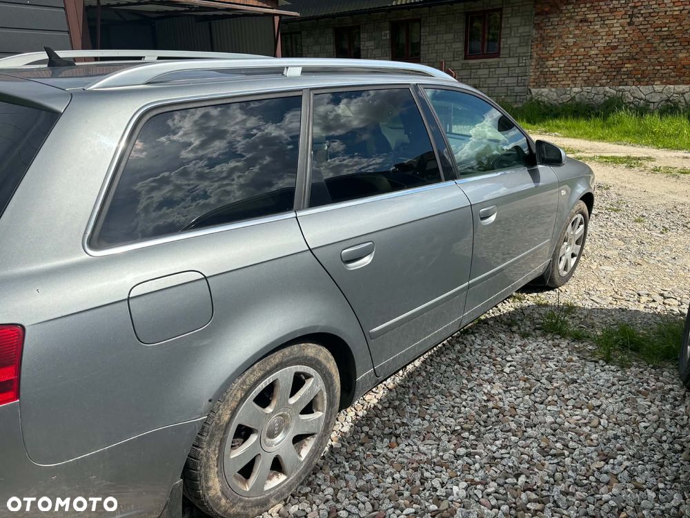 Audi A4 Avant - 10