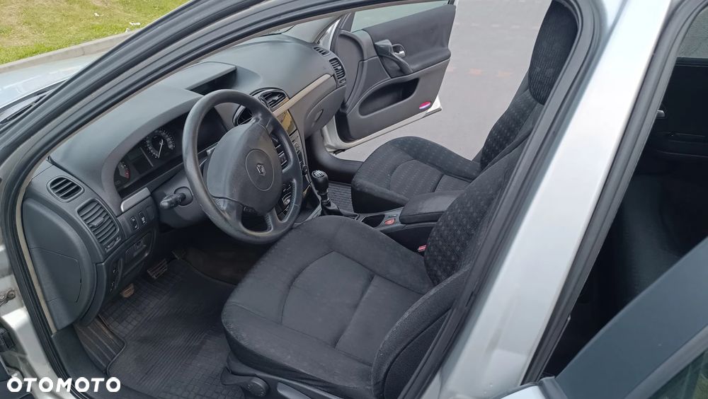 Renault Laguna 1.9 dCi Expression - 3