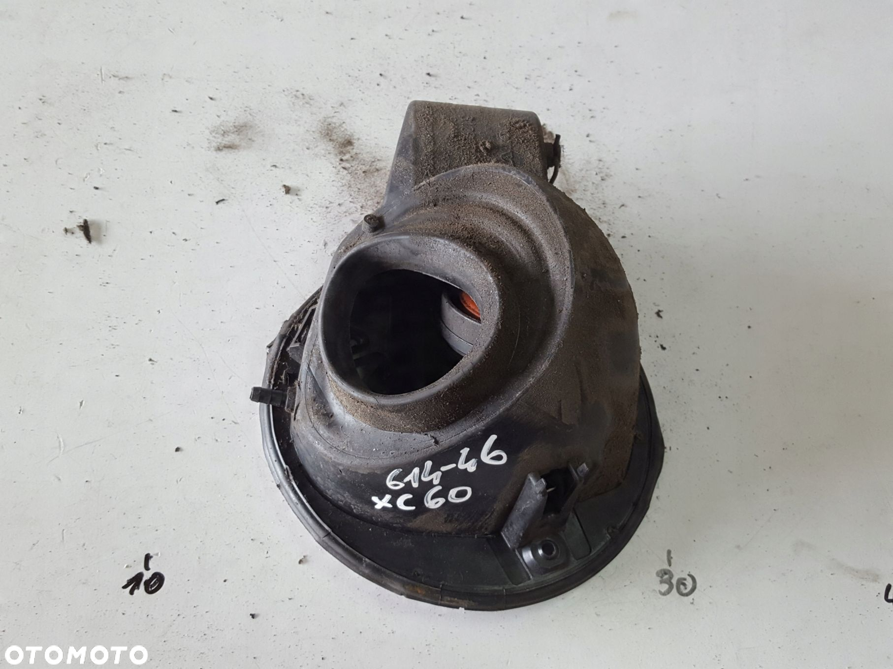 VOLVO XC60 I LIFT 13-17r KLAPKA WLEWU PALIWA 614-46 - 3