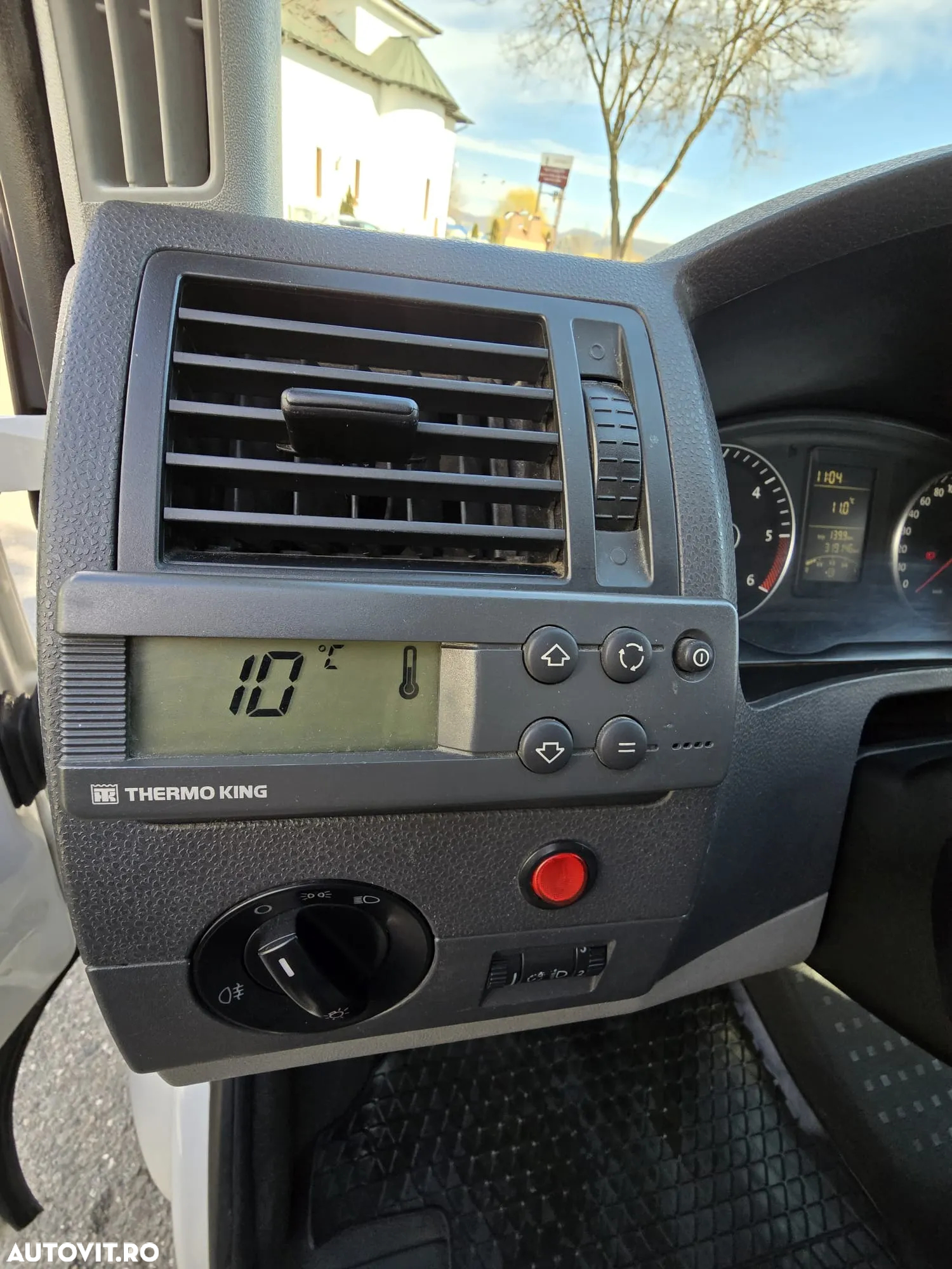 Volkswagen Transporter - 7