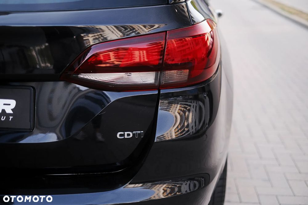 Opel Astra 1.6 CDTI Sport - 9