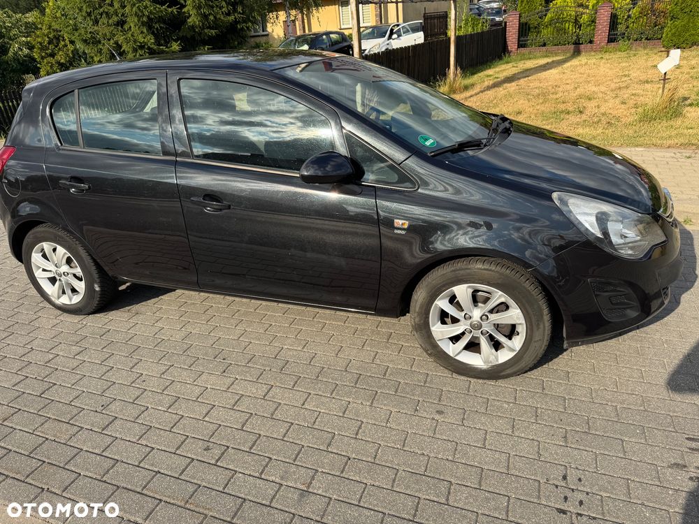 Opel Corsa 1.2 16V Edition / Active - 6