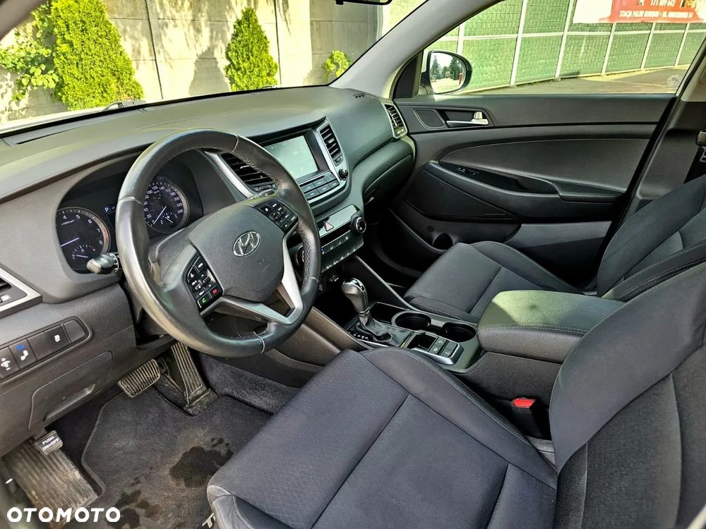 Hyundai Tucson - 16