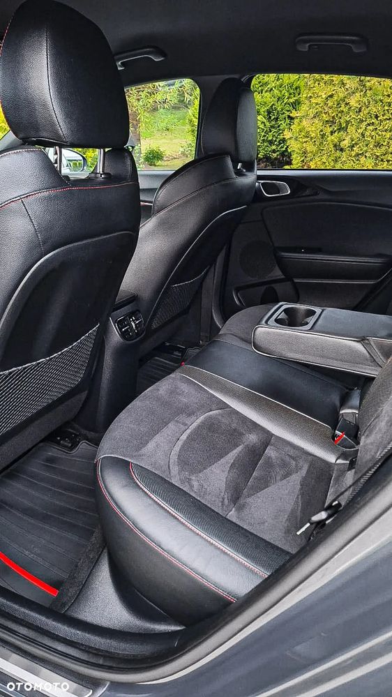Kia Ceed 1.6 T-GDI DCT7 OPF GT - 10