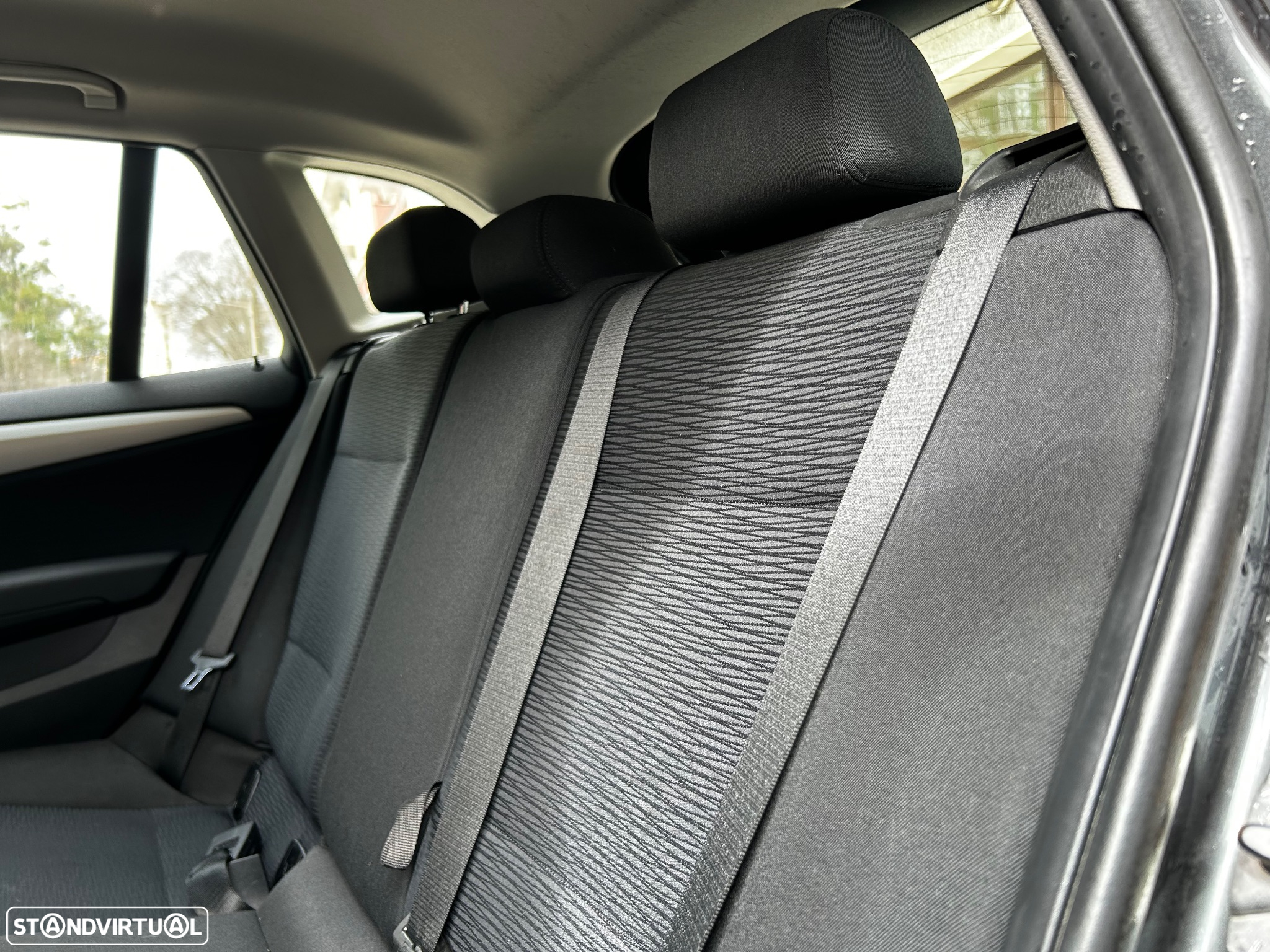 BMW X1 16 d sDrive Auto - 13