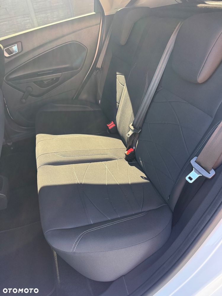Ford Fiesta - 13