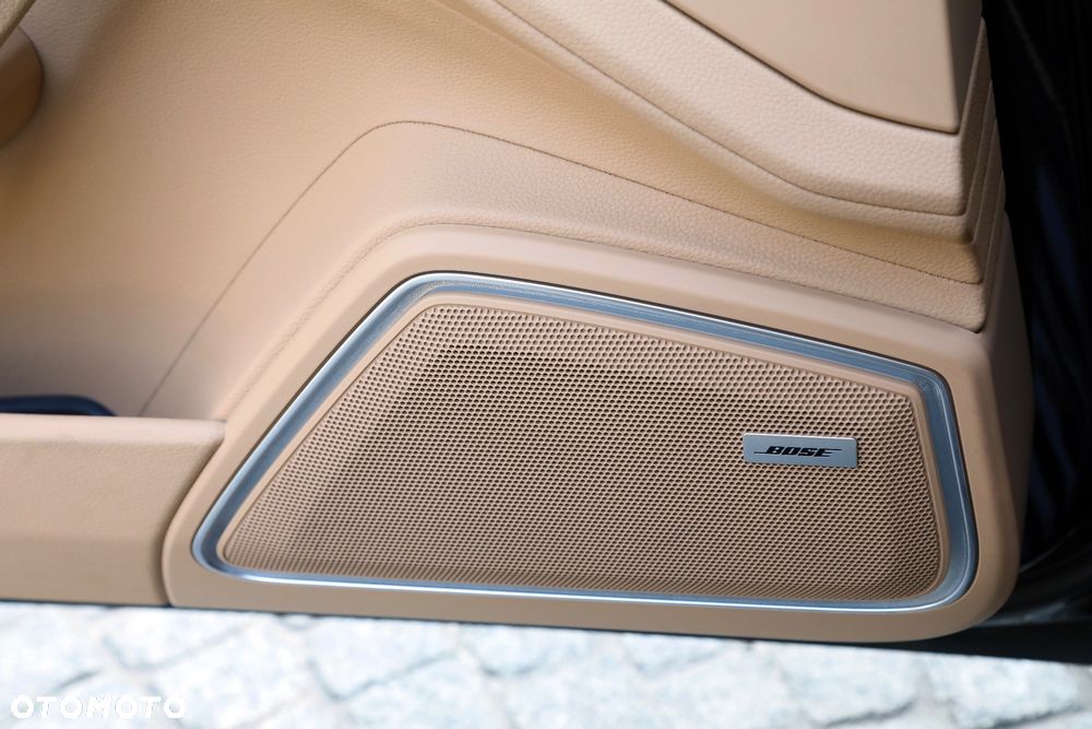 Porsche Panamera - 12