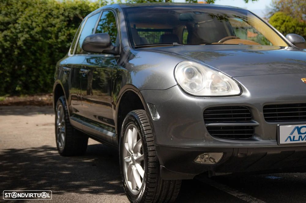 Porsche Cayenne Tiptronic - 14