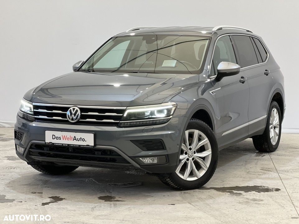 Volkswagen Tiguan - 1