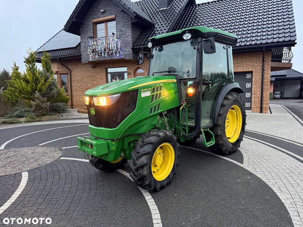 John Deere 5090GN - 1