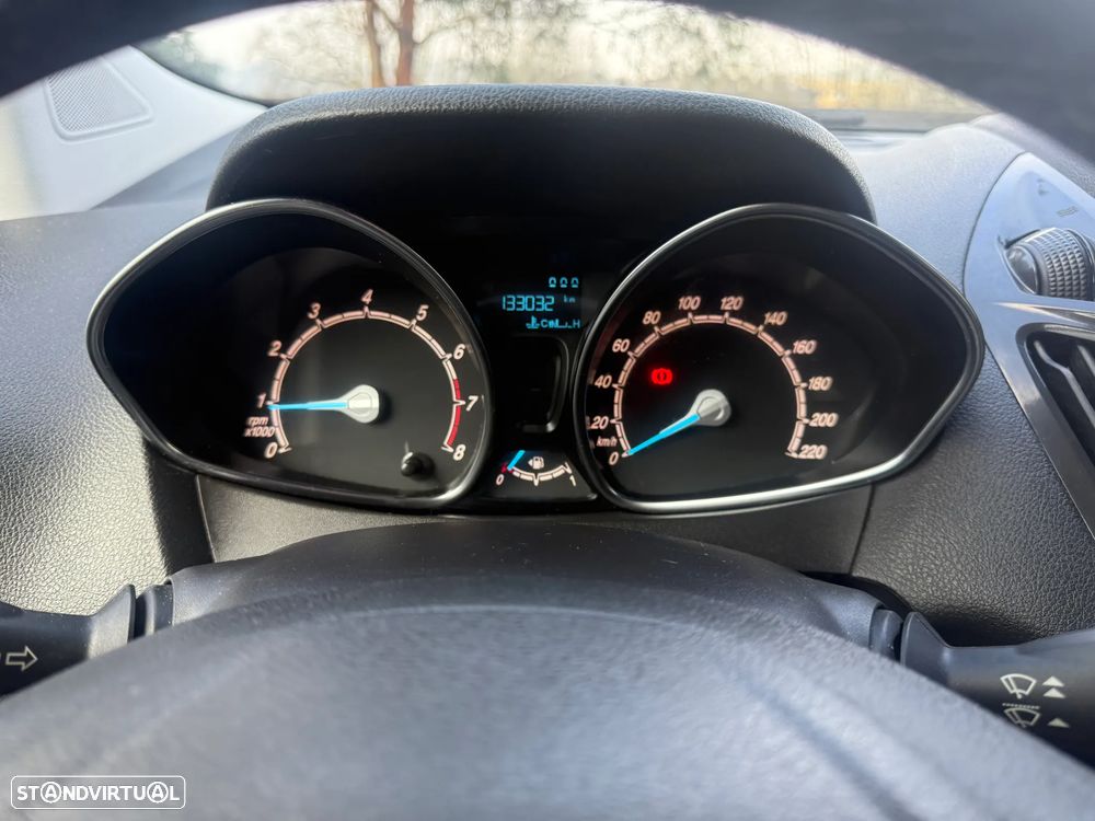 Ford Tourneo Courier 1.0 EcoBoost Titanium - 21