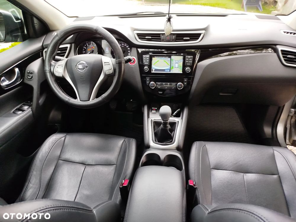 Nissan Qashqai 1.2 DIG-T Tekna EU6 - 8