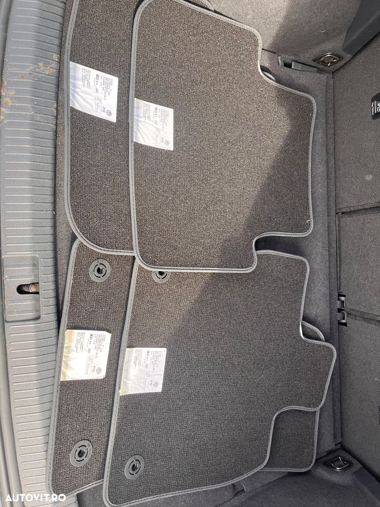 Volkswagen Golf Sportsvan 1.2 TSI BlueMotion Technology DSG Allstar - 20