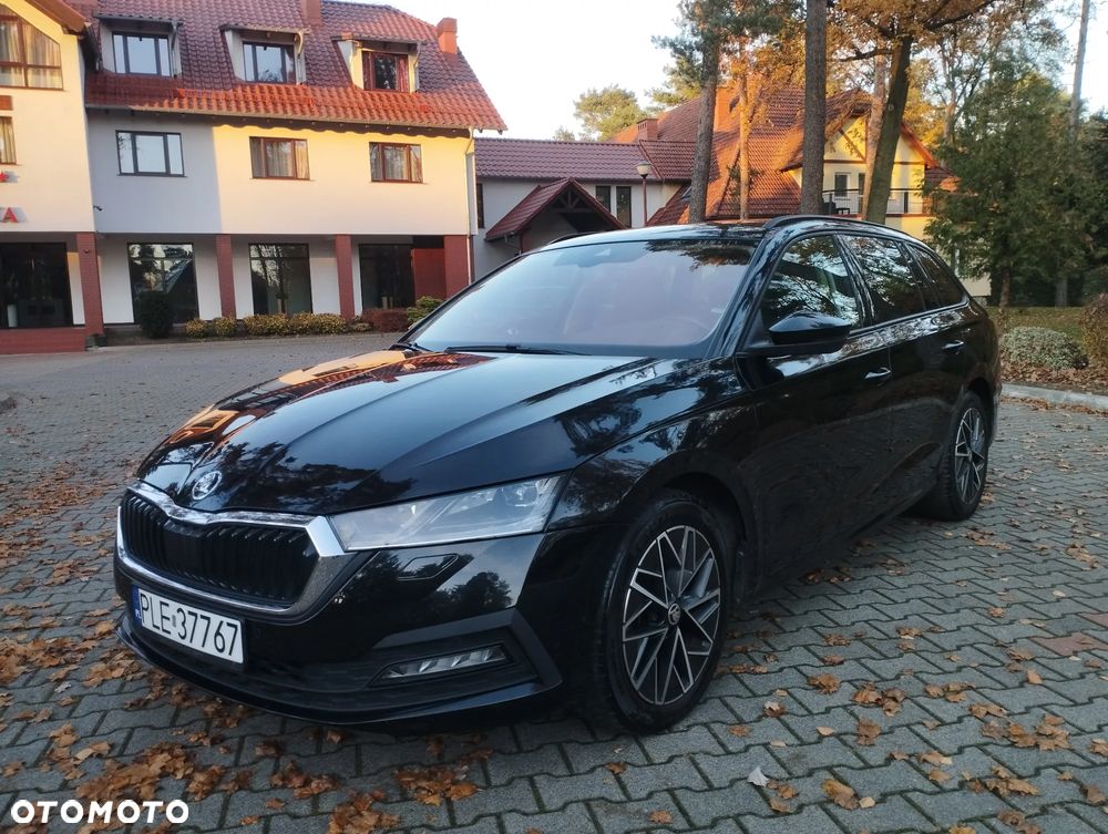 Skoda Octavia 2.0 TDI DSG Ambition - 1