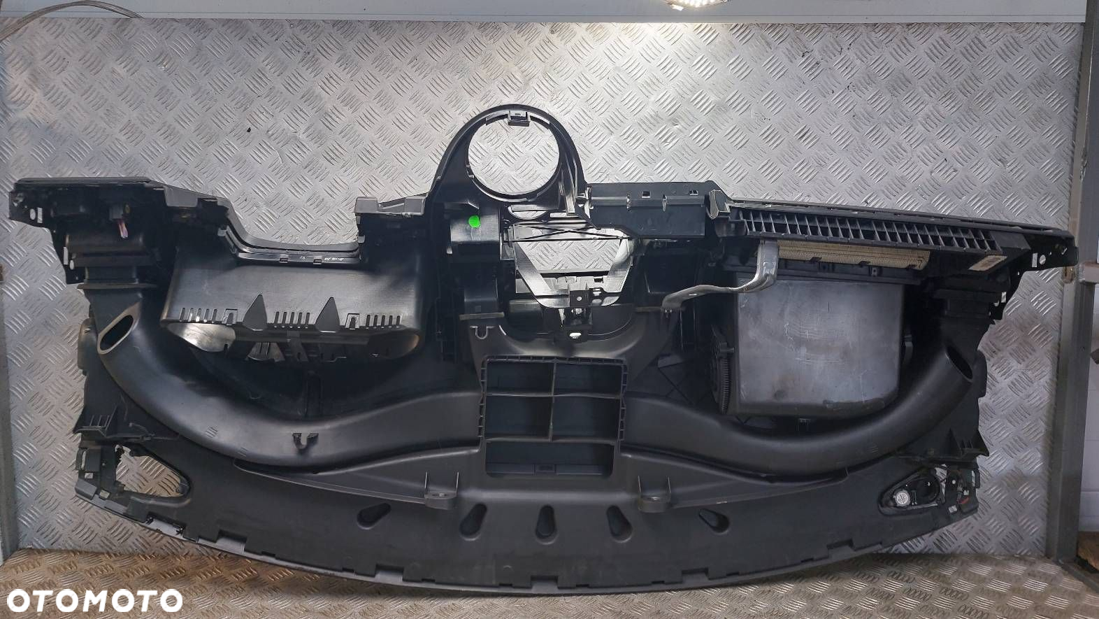 KOKPIT DESKA ROZDZIELCZA VW TRANSPORTER T5 - 7