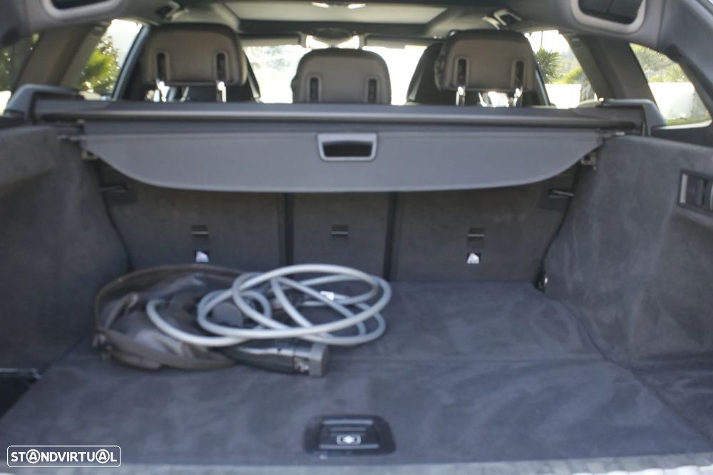 BMW 330 e Touring xDrive Aut. M Sport - 34