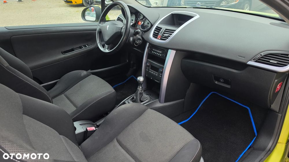 Peugeot 207 1.6 Turbo Platinum - 24