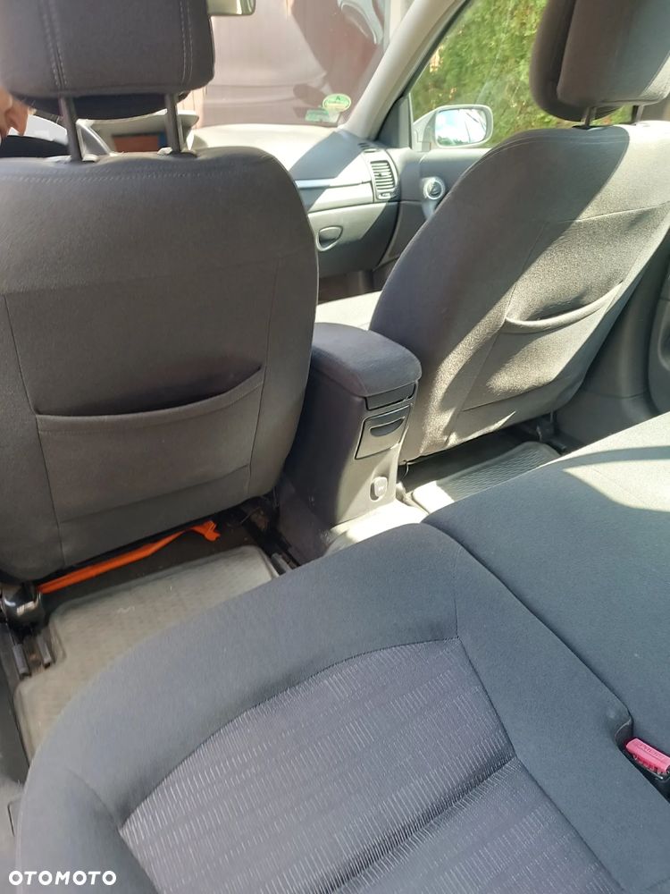 Renault Laguna 2.0 16V 140 Emotion - 26