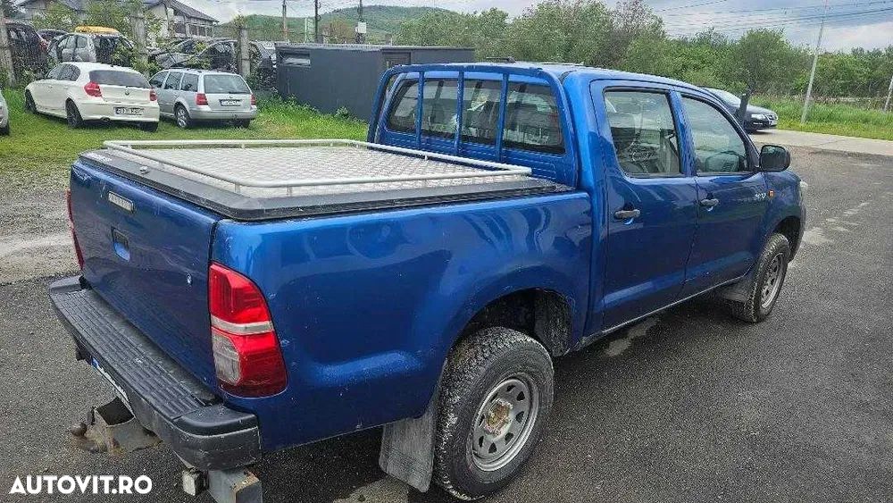 Toyota Hilux D-4D 2.5 - 3