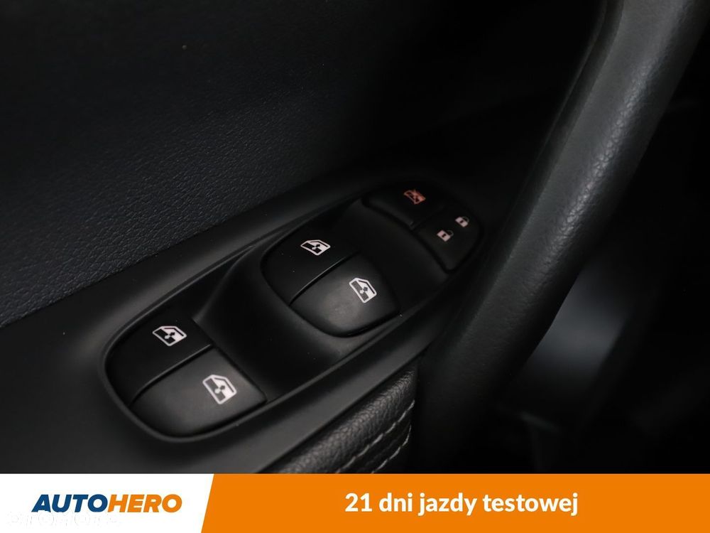Nissan Qashqai - 29