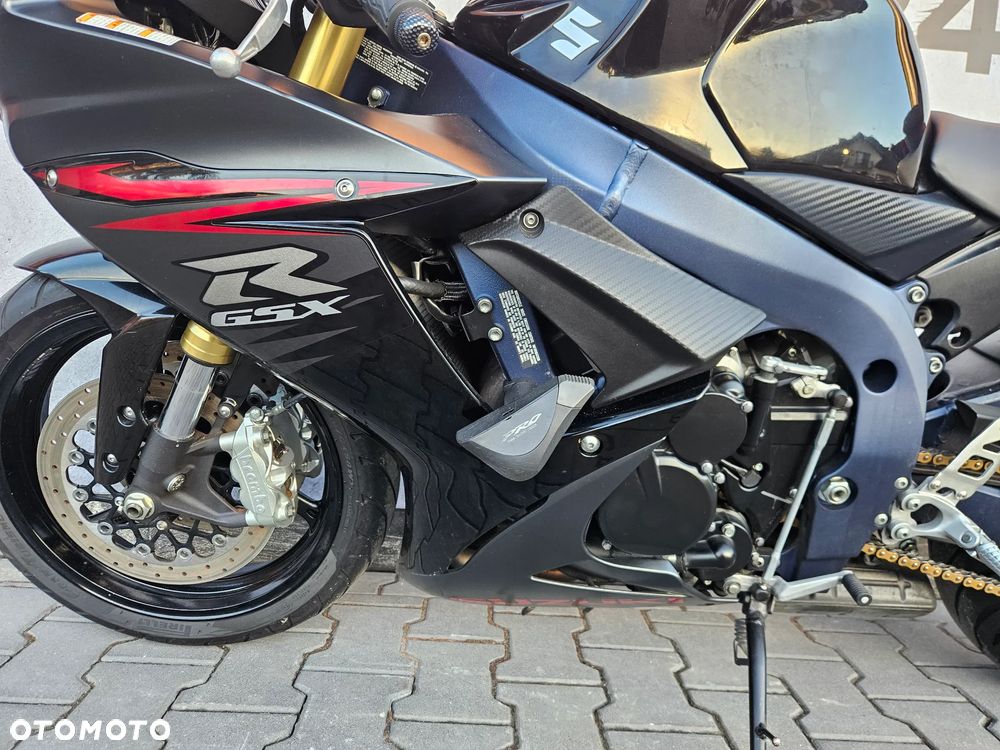 Suzuki GSX-R - 12