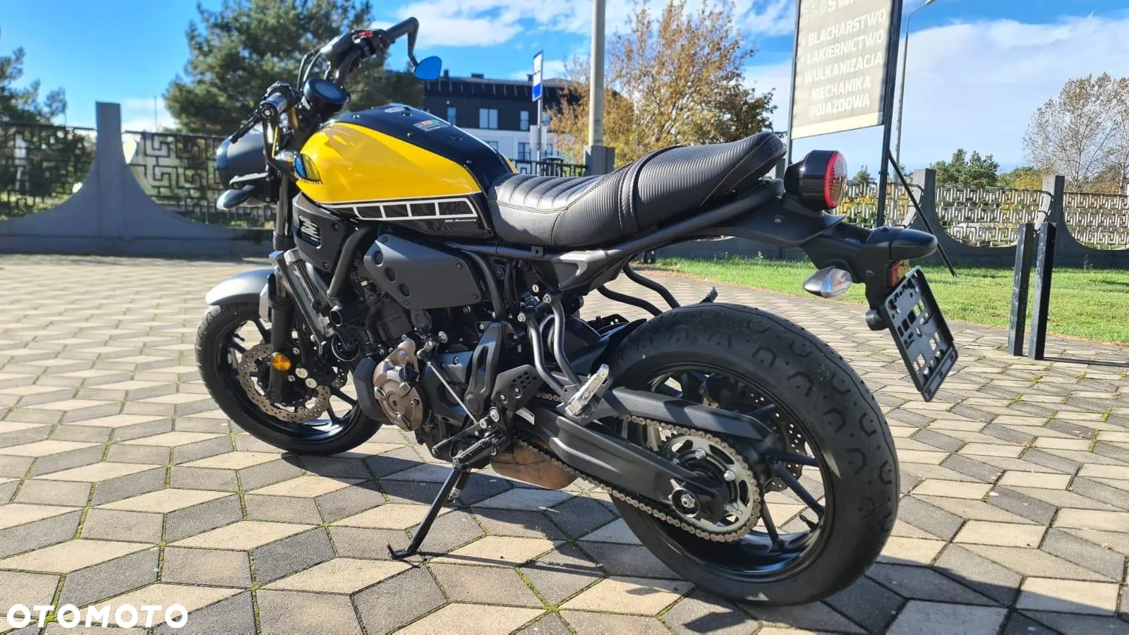 Yamaha XSR - 2