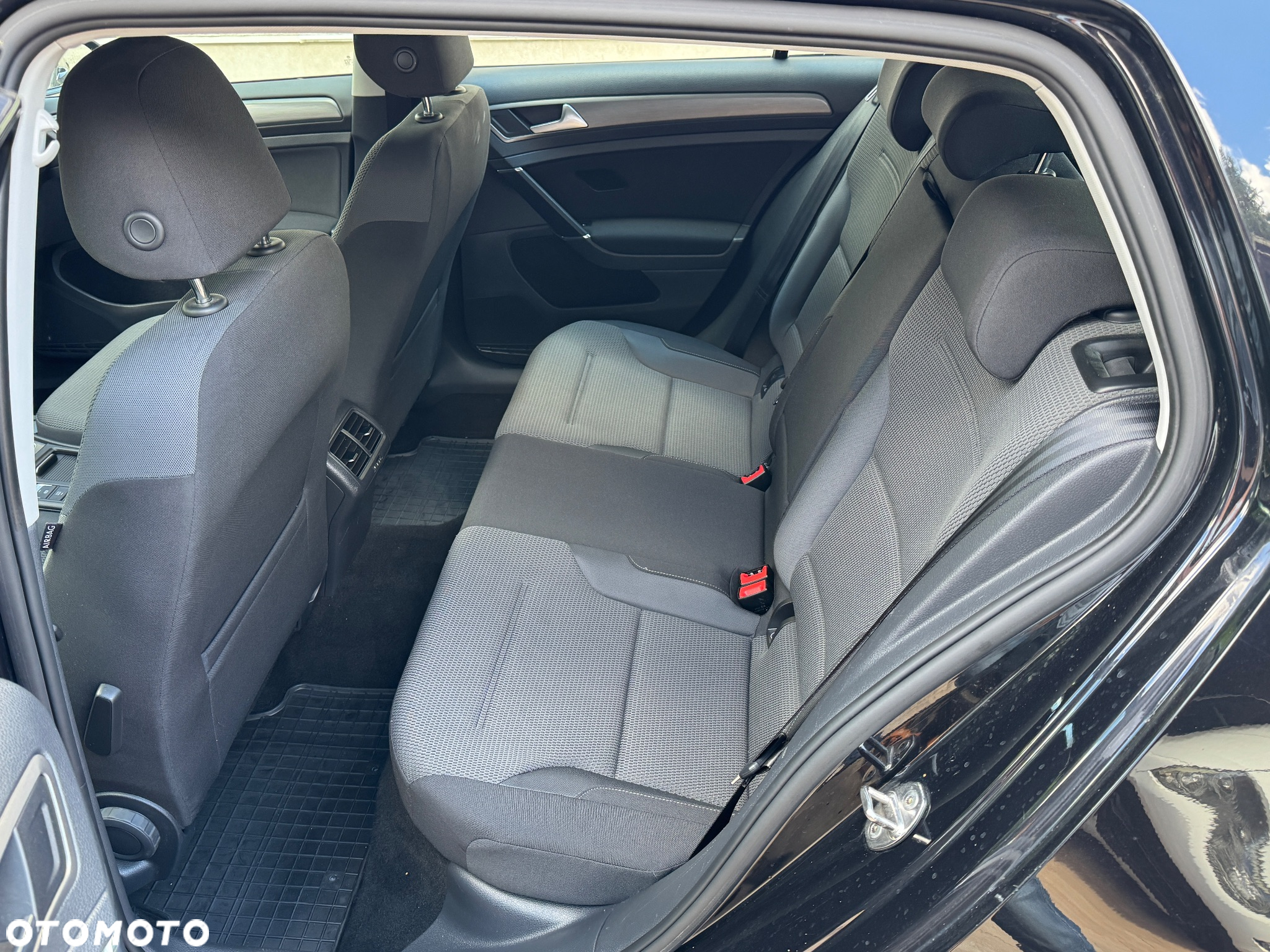 Volkswagen Golf 1.6 TDI BlueMotion Comfortline - 7