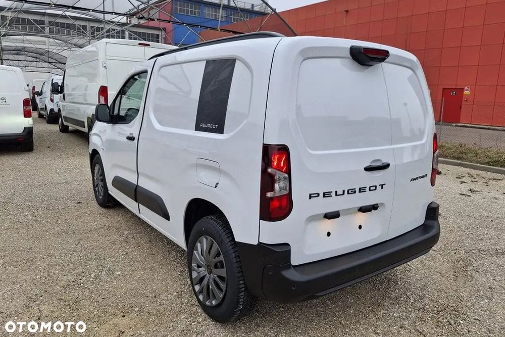 Peugeot Partner Van M Pro Skill EAT8 1.5 130KM - 8