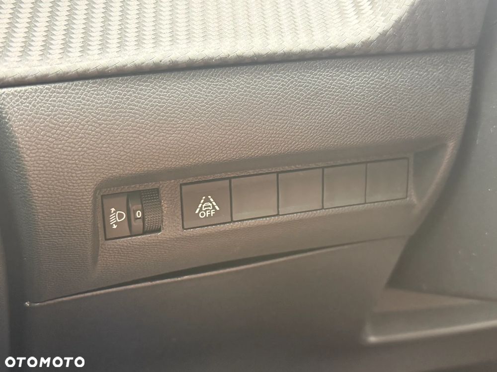Peugeot 208 PureTech 100 Active - 13