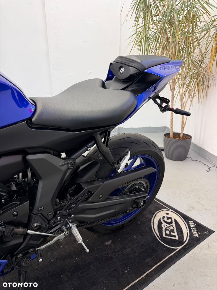 Yamaha R7 - 19