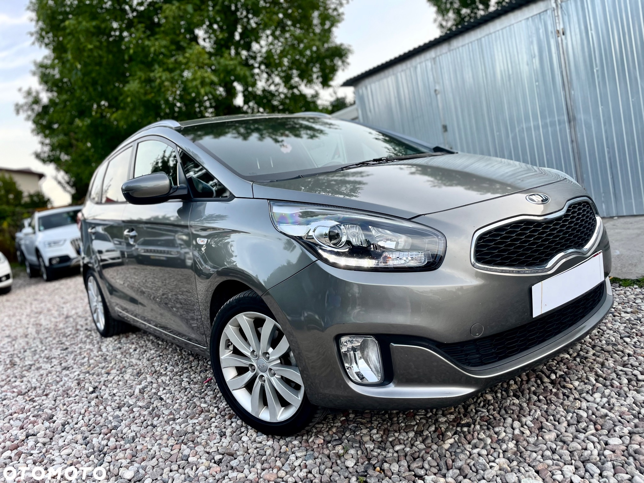 Kia Carens 1.7 CRDi 115 Dream Team Edition - 3