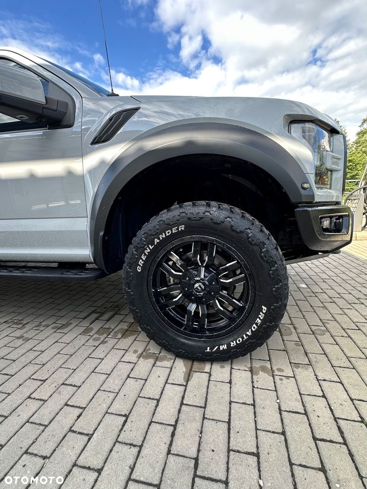 Ford F150 - 4
