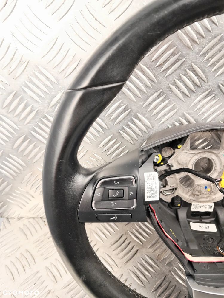 Kierownica skórzana multifunkcyjna VW Golf VI 08-13r. - 2