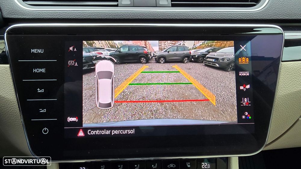 Skoda Superb Break 2.0 TDI Laurin&Klement DSG - 21