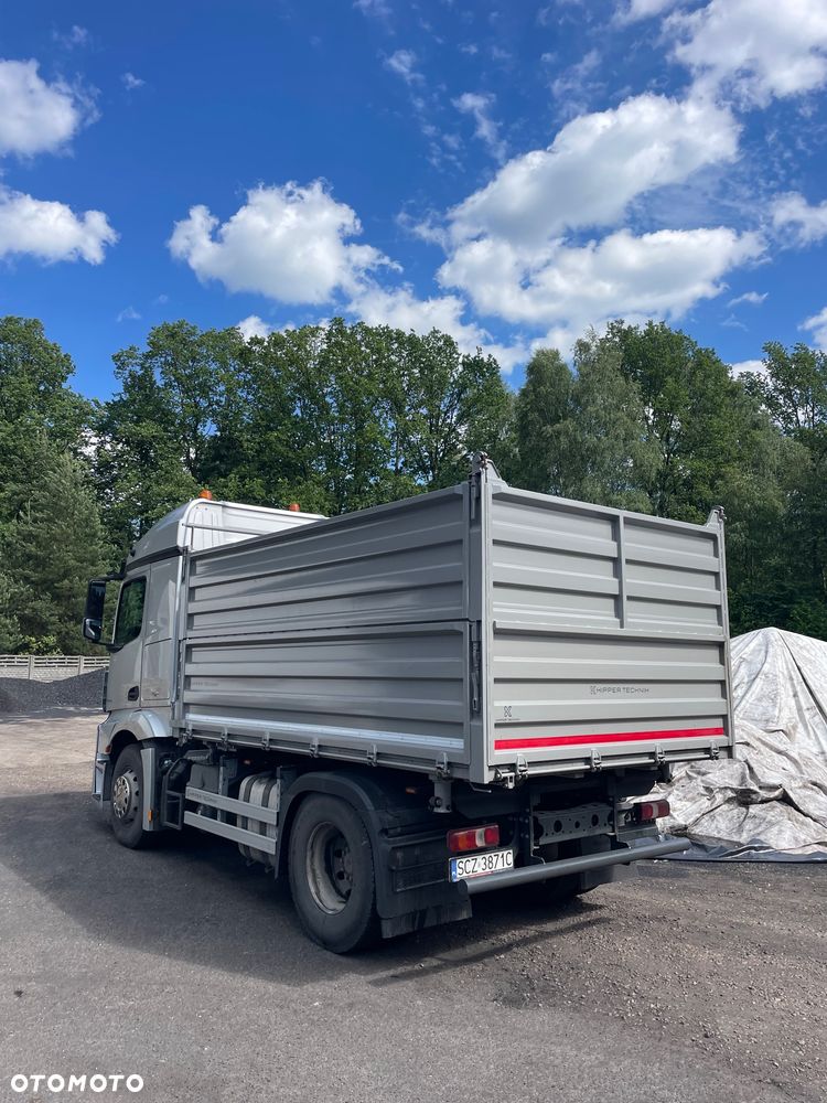 Mercedes-Benz Actros - 7
