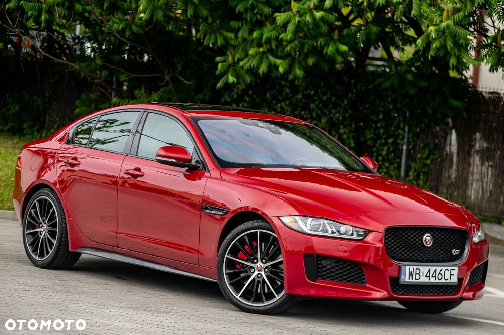 Jaguar XE - 7