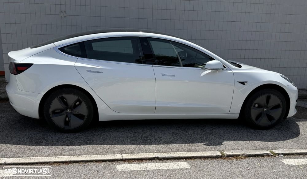 Tesla Model 3 Standard Range Plus RWD - 2