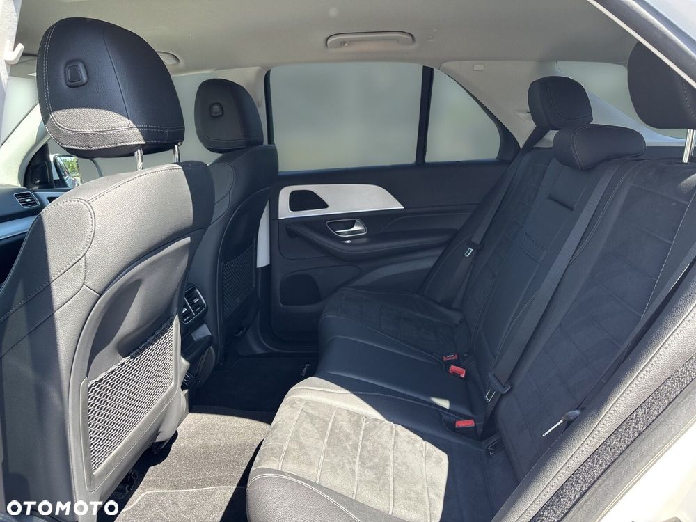 Mercedes-Benz GLE - 24