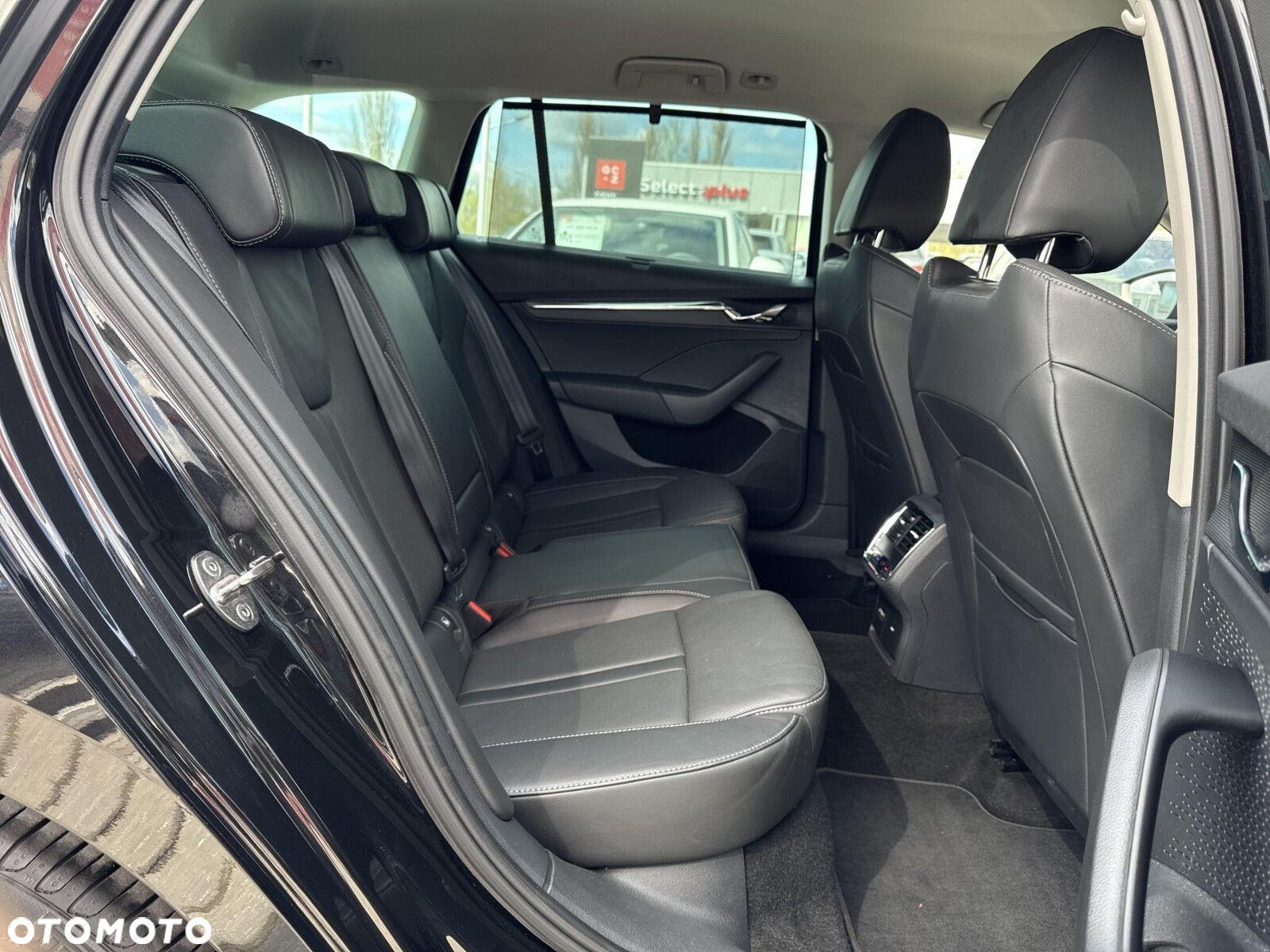 Skoda Octavia 2.0 TDI Style DSG - 14