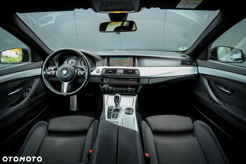 BMW Seria 5 520d M Sport - 2