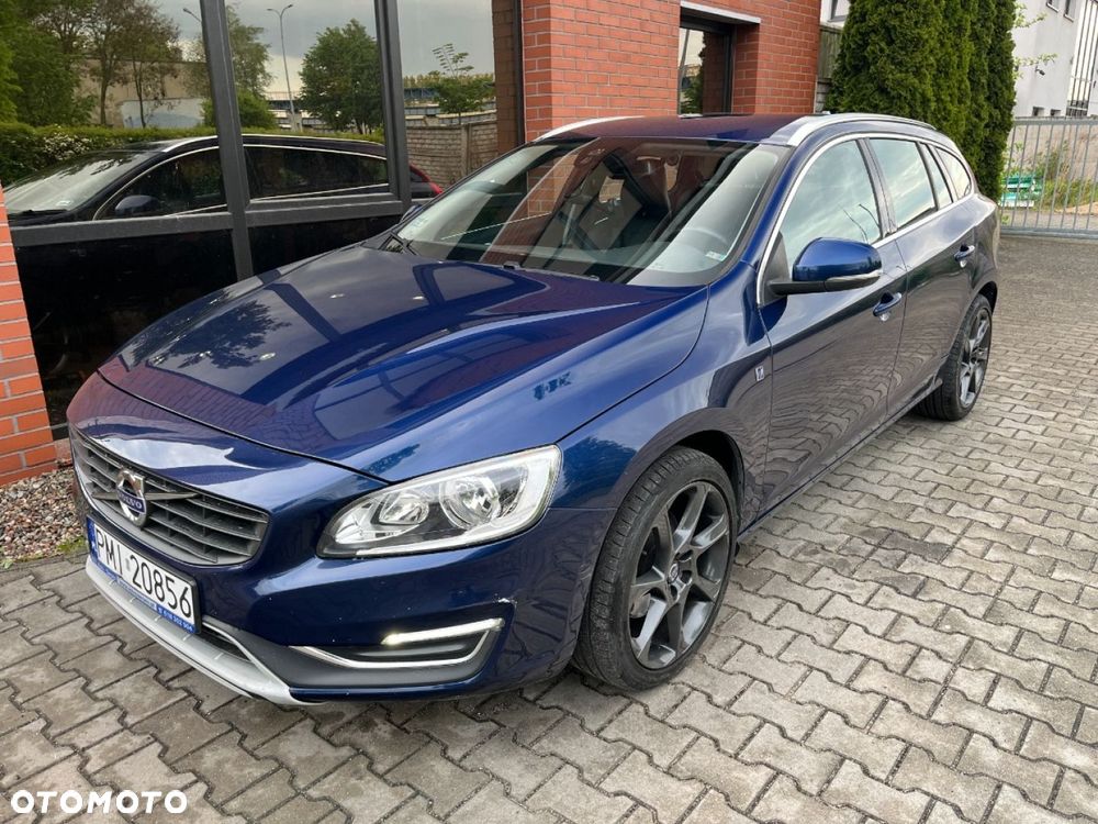 Volvo V60 D3 Summum - 1