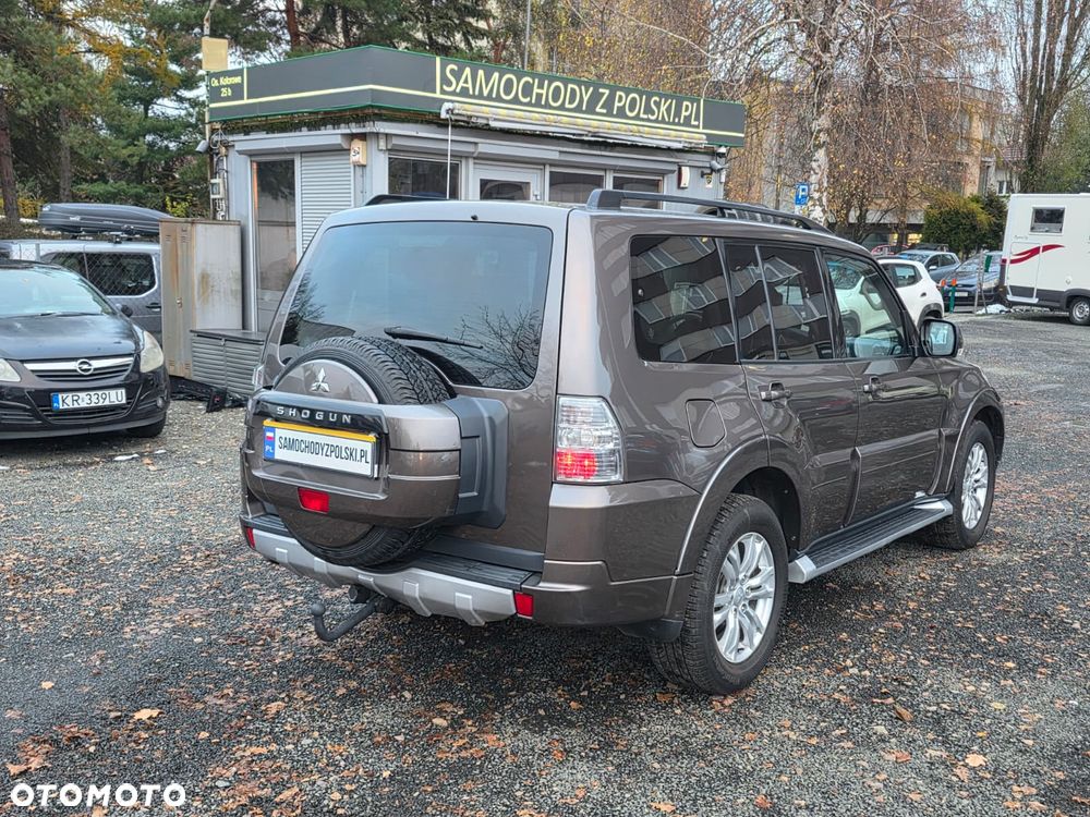 Mitsubishi Pajero 3.2 DID Instyle - 10