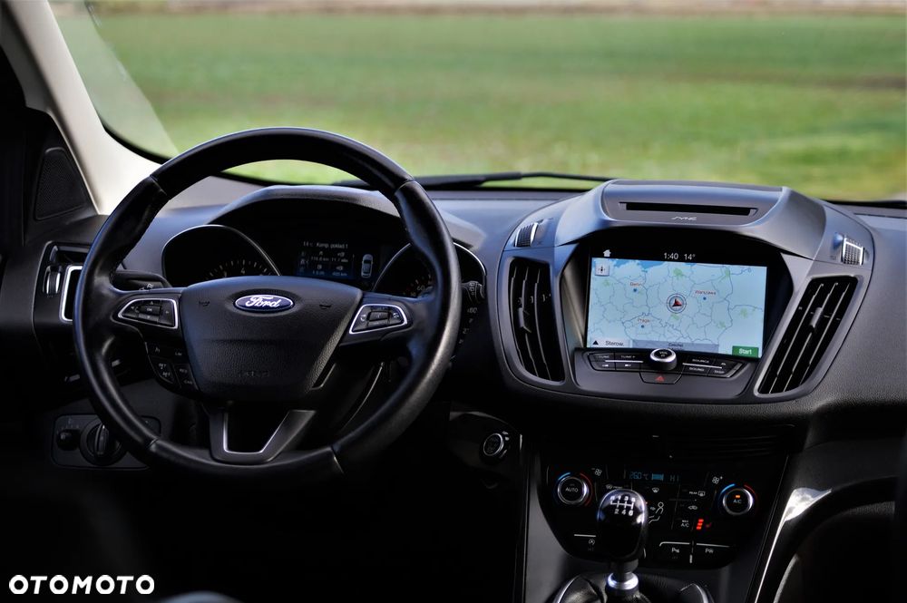 Ford Kuga - 38