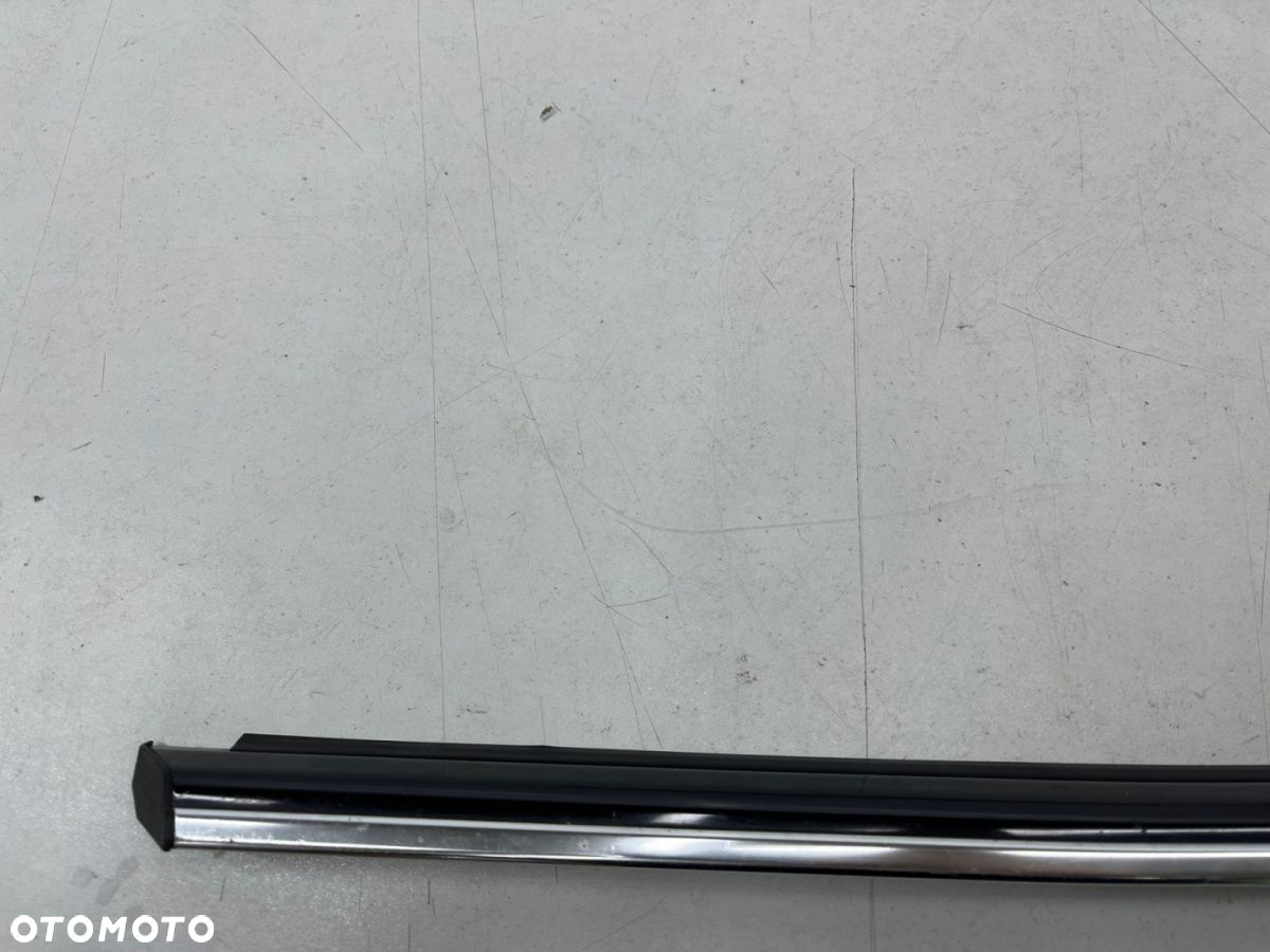 Listwa Mercedes CLK W208 C208 coupe 97-02r. lewa tylna zewnętrzna ozdobna szyby bocznej karoseryjnej - 8