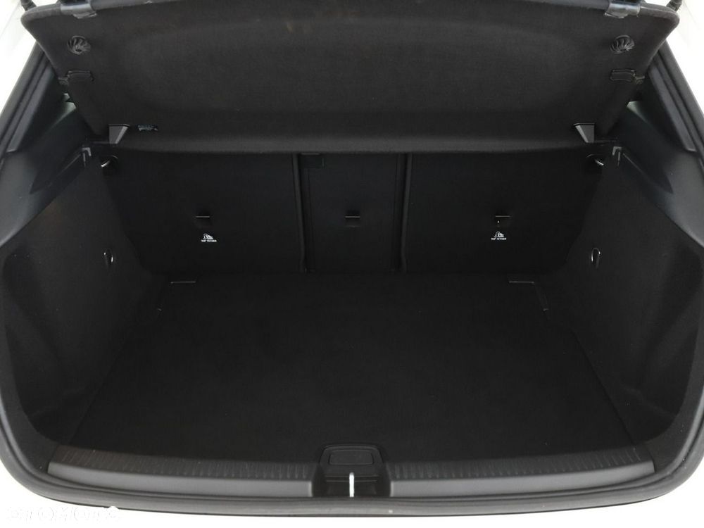 Mercedes-Benz Klasa A 180 d 7G-DCT - 21